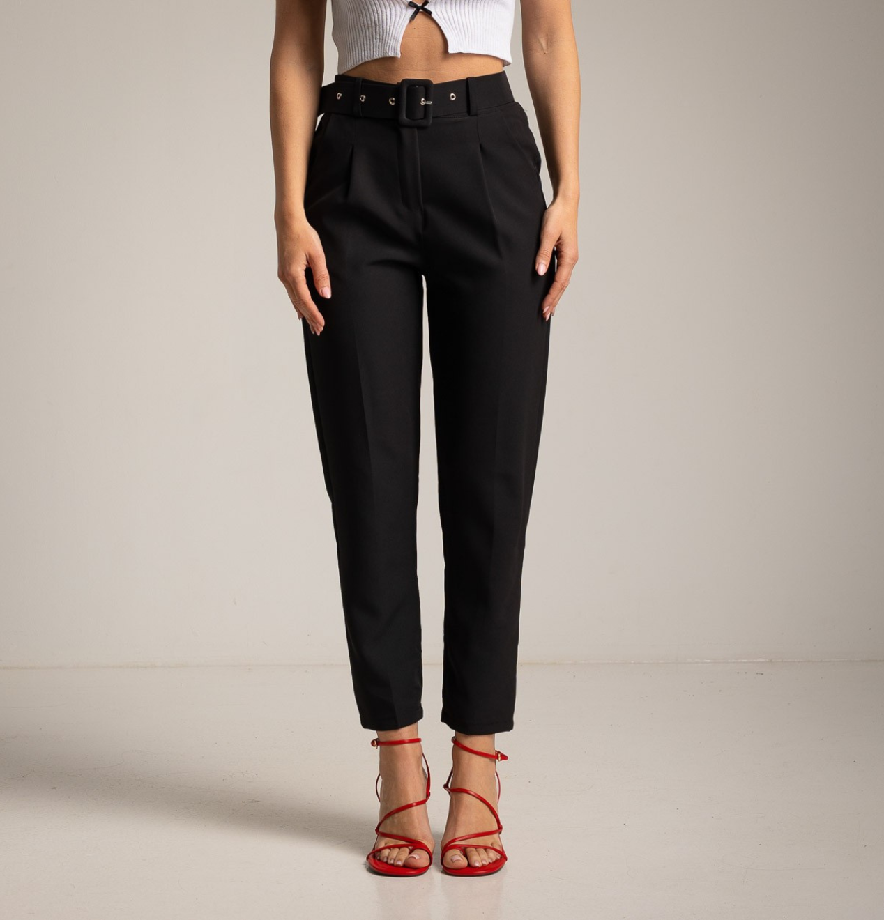 Pantalone con Fibbia